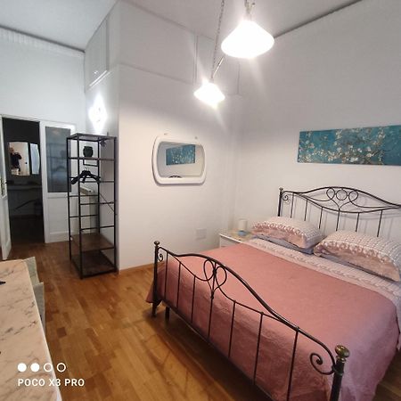 Residenza Regina Margherita 卡斯特拉玛雷帝斯达比亚 外观 照片