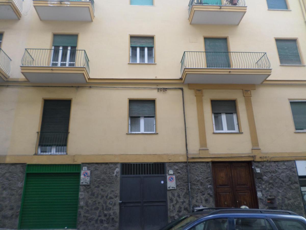 Residenza Regina Margherita 卡斯特拉玛雷帝斯达比亚 外观 照片