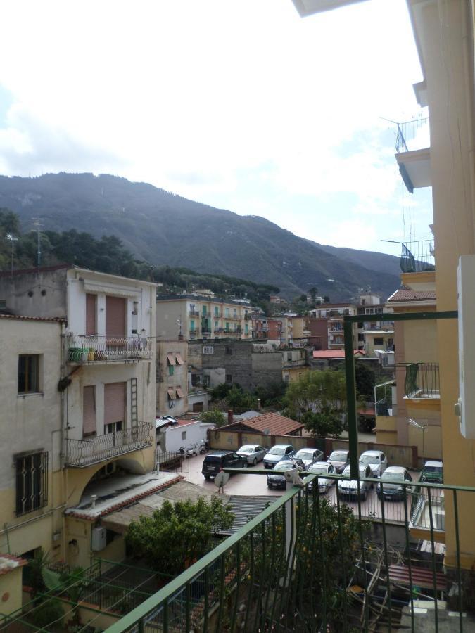 Residenza Regina Margherita 卡斯特拉玛雷帝斯达比亚 外观 照片