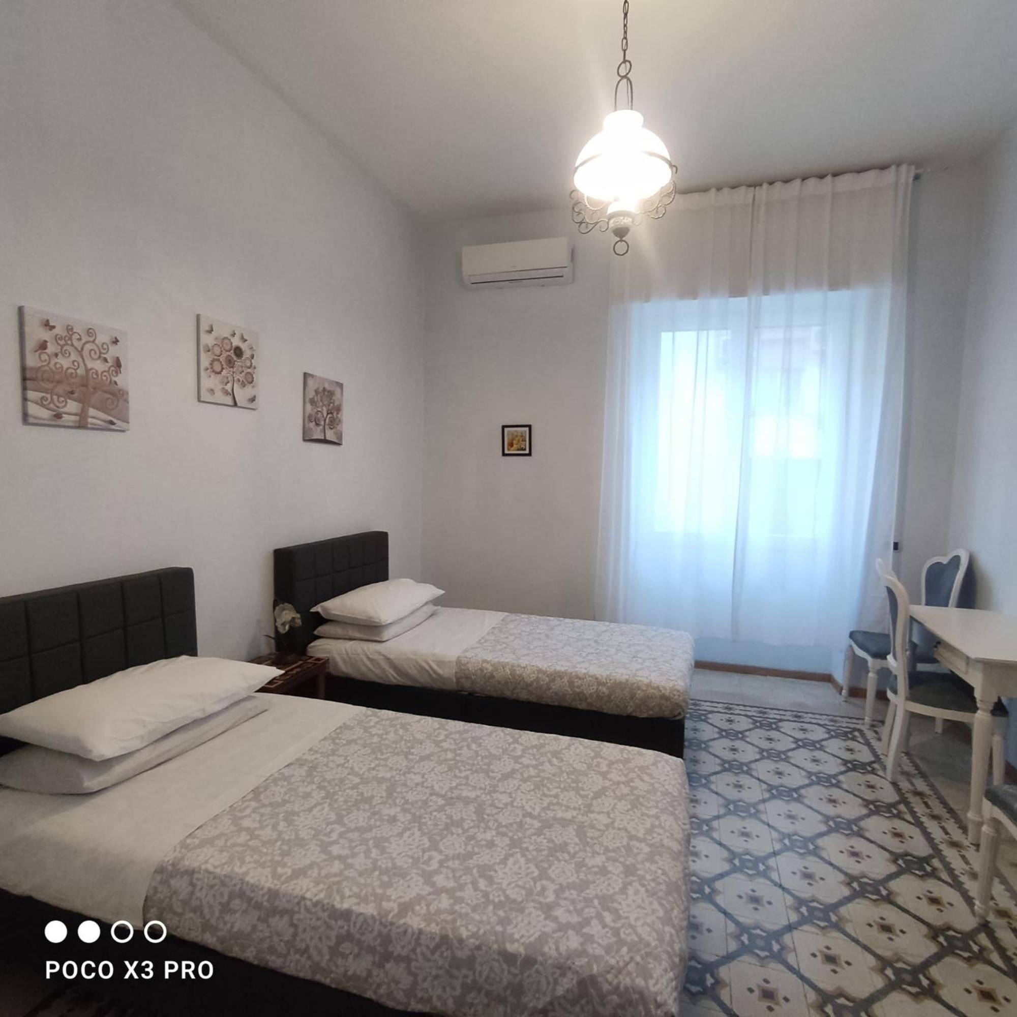Residenza Regina Margherita 卡斯特拉玛雷帝斯达比亚 外观 照片
